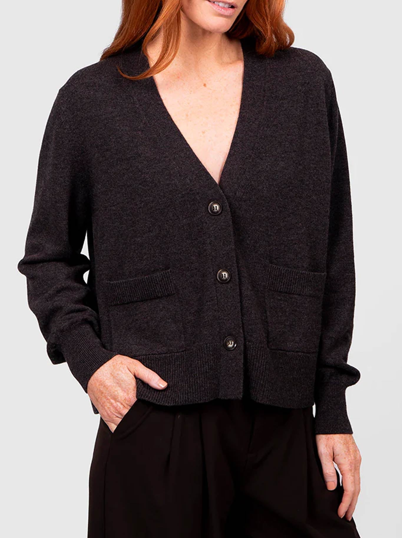 BRIDGE & LORD VEE RELAXED CROP CARDI