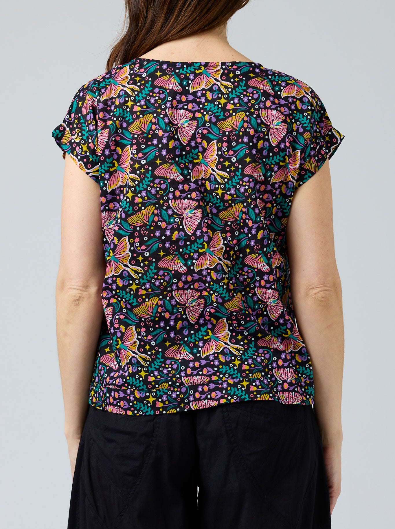 CAKE VICKY ROUND NECK