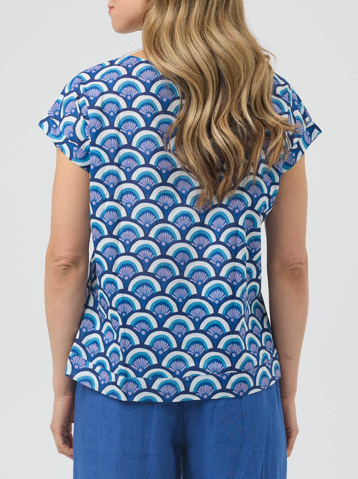 CAKE VICKY ROUND NECK