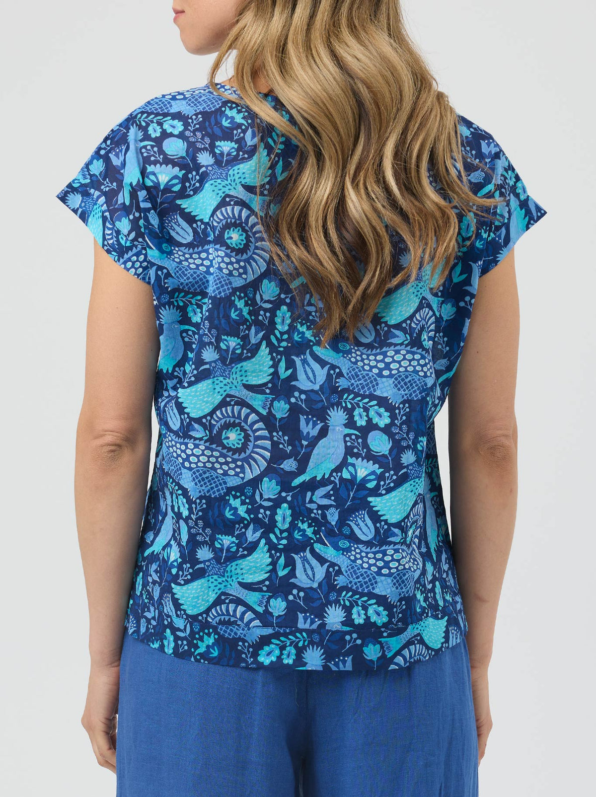 CAKE VICKY ROUND NECK
