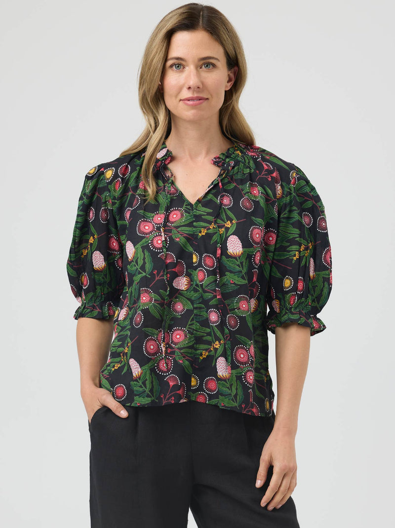 CAKE TIE NECK BLOUSE