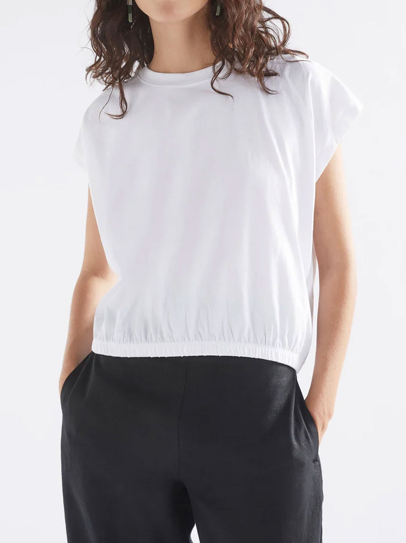 ELK KRUIS TEE