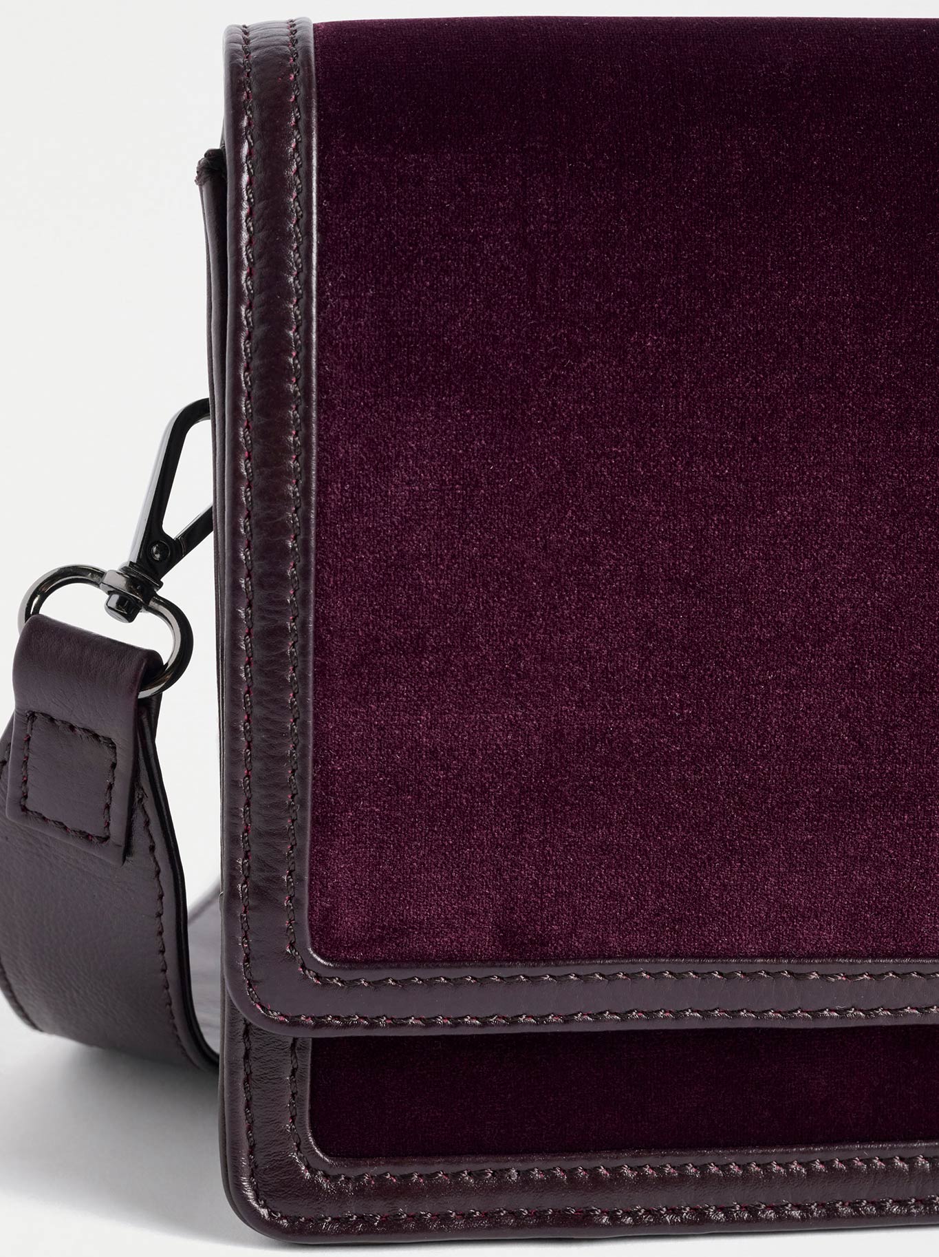 ELK VEL CROSSBODY BAG