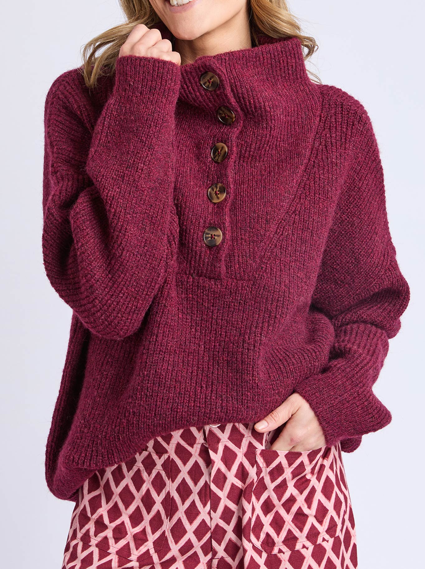ELM BRON BUTTON KNIT