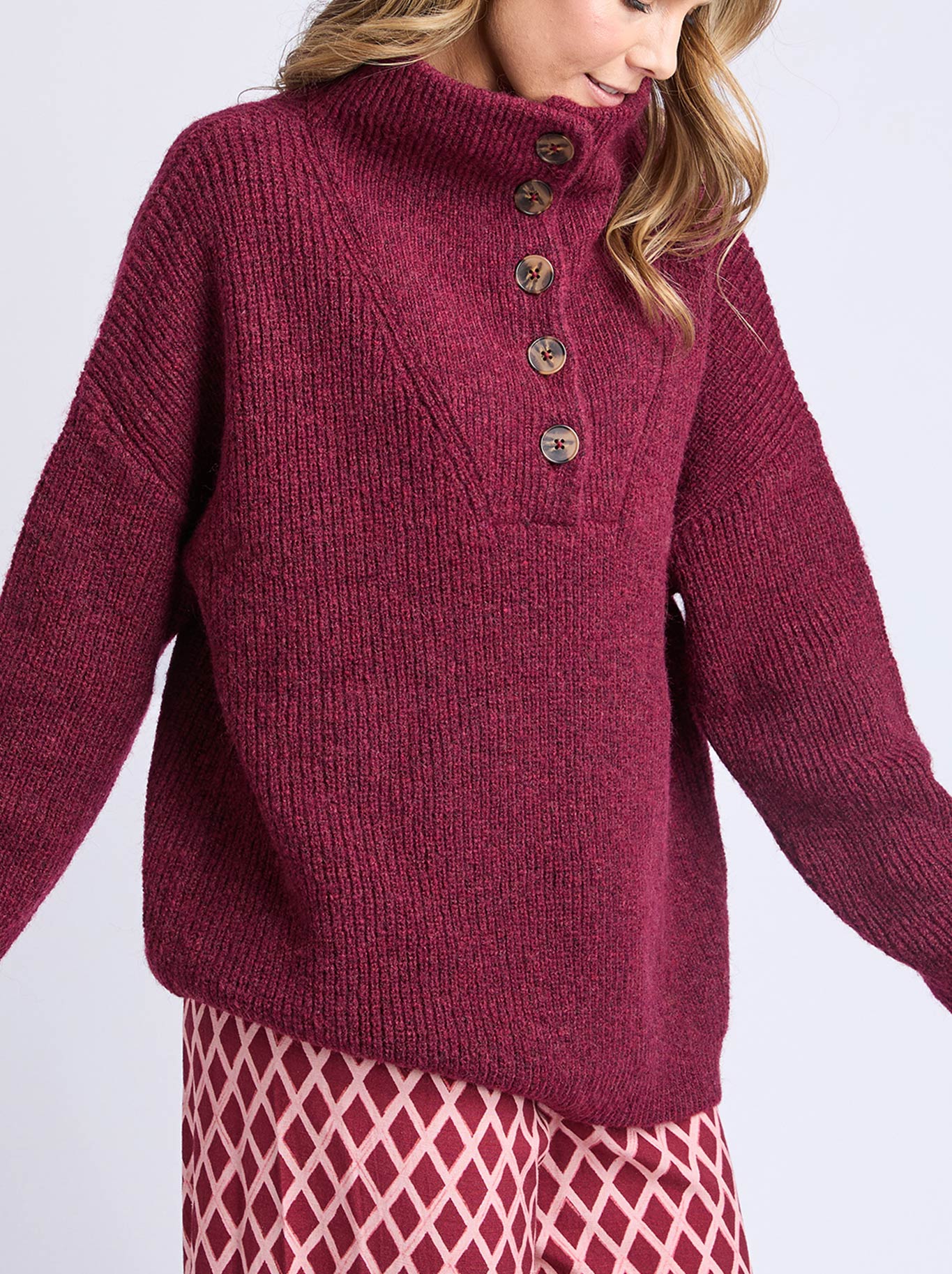ELM BRON BUTTON KNIT