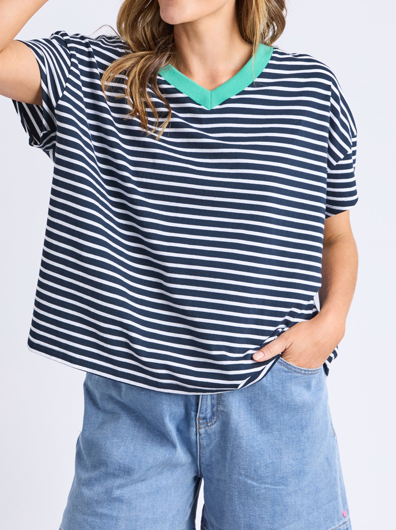 ELM SABRINA TEE