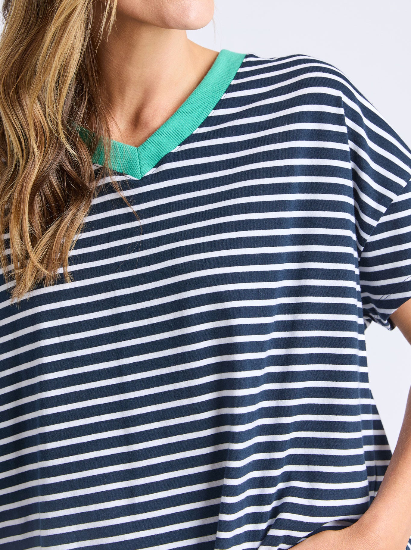 ELM SABRINA TEE