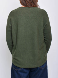 JAMES MELBOURNE CURVED HEM VEE NECK