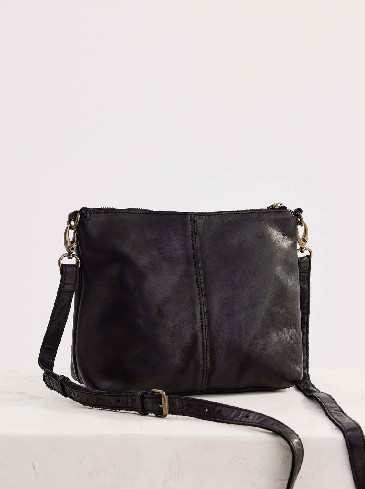JUJU & CO ESSENTIAL POUCH