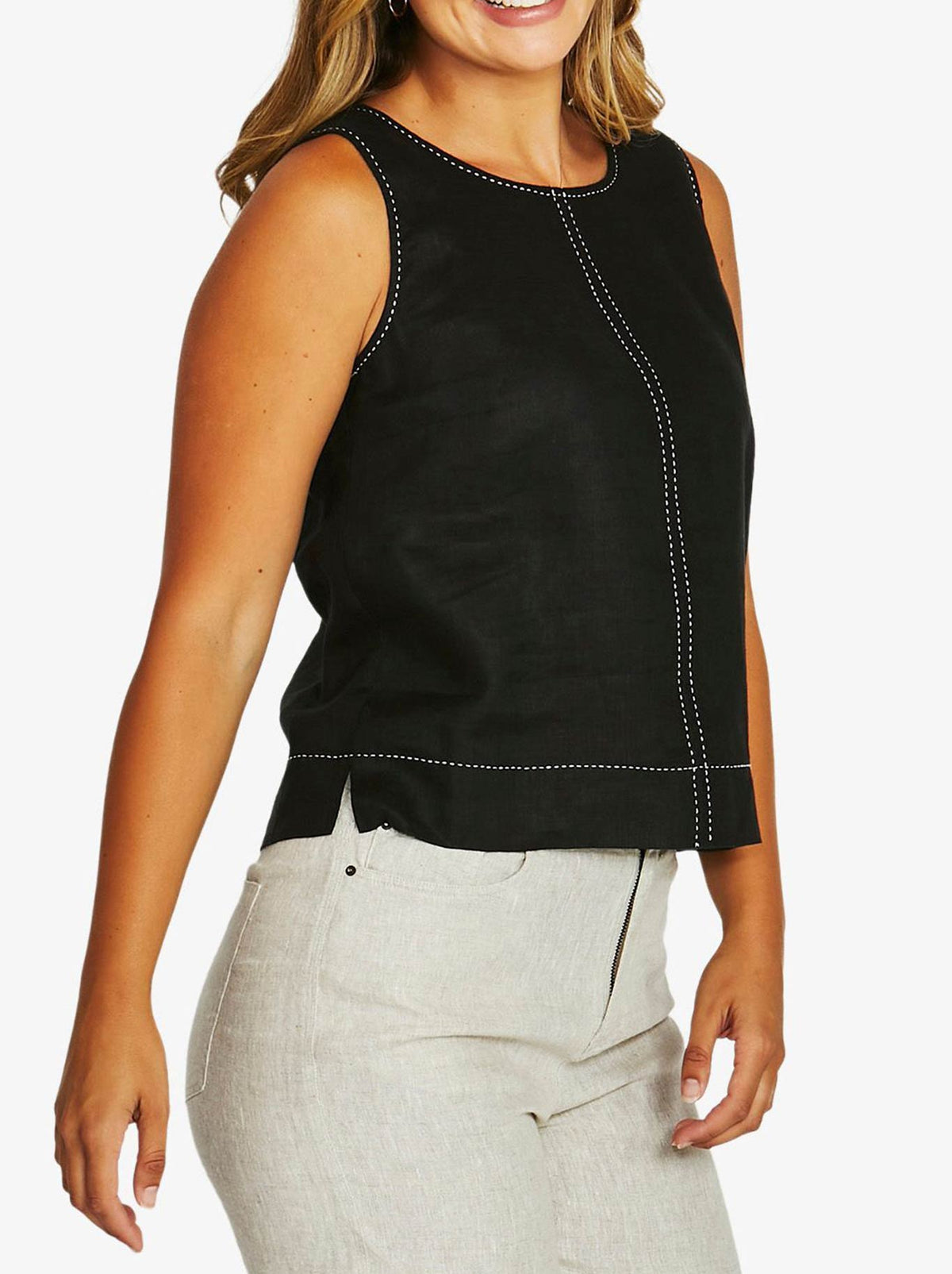 JUMP TACK STITCH TOP