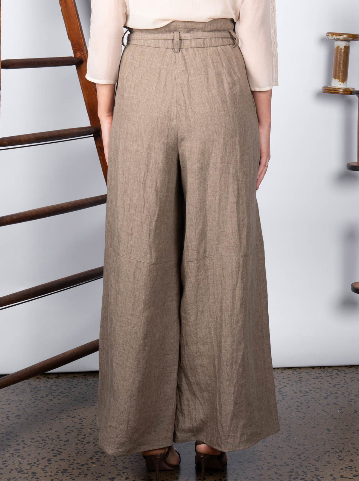 M.A DAINTY DOWNTOWN PANT