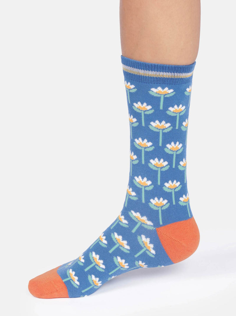THOUGHT FLORAL TILE ORGANIC COTTON CREW SOCKS