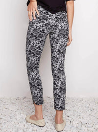 UP! TECHNO SLIM LEG PETAL PANT