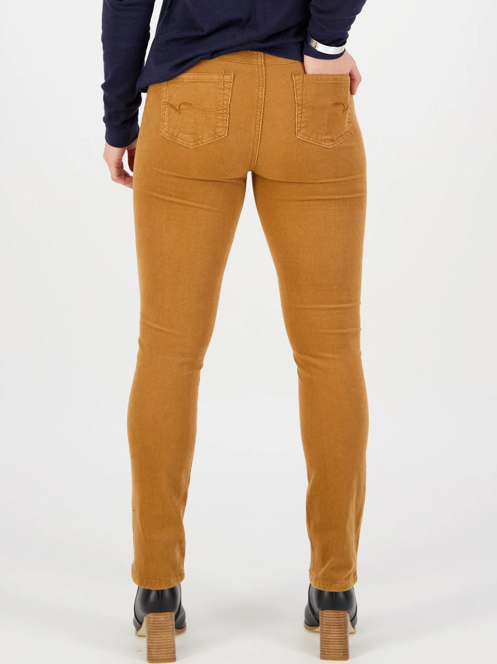 VASSALLI BAY SLIM LEG CORD PULL ON PANT
