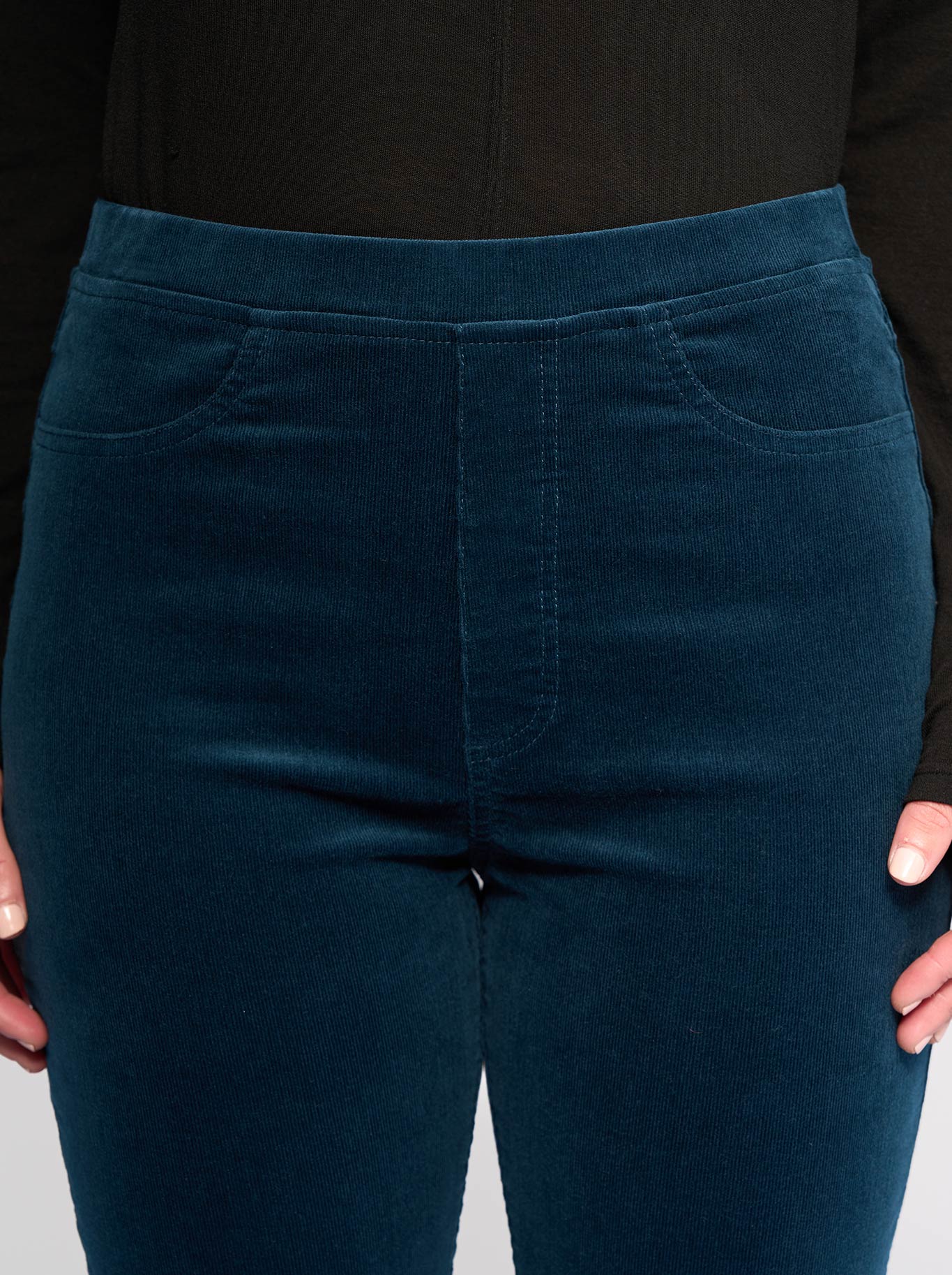 VASSALLI BAY SLIM LEG CORD PULL ON PANT