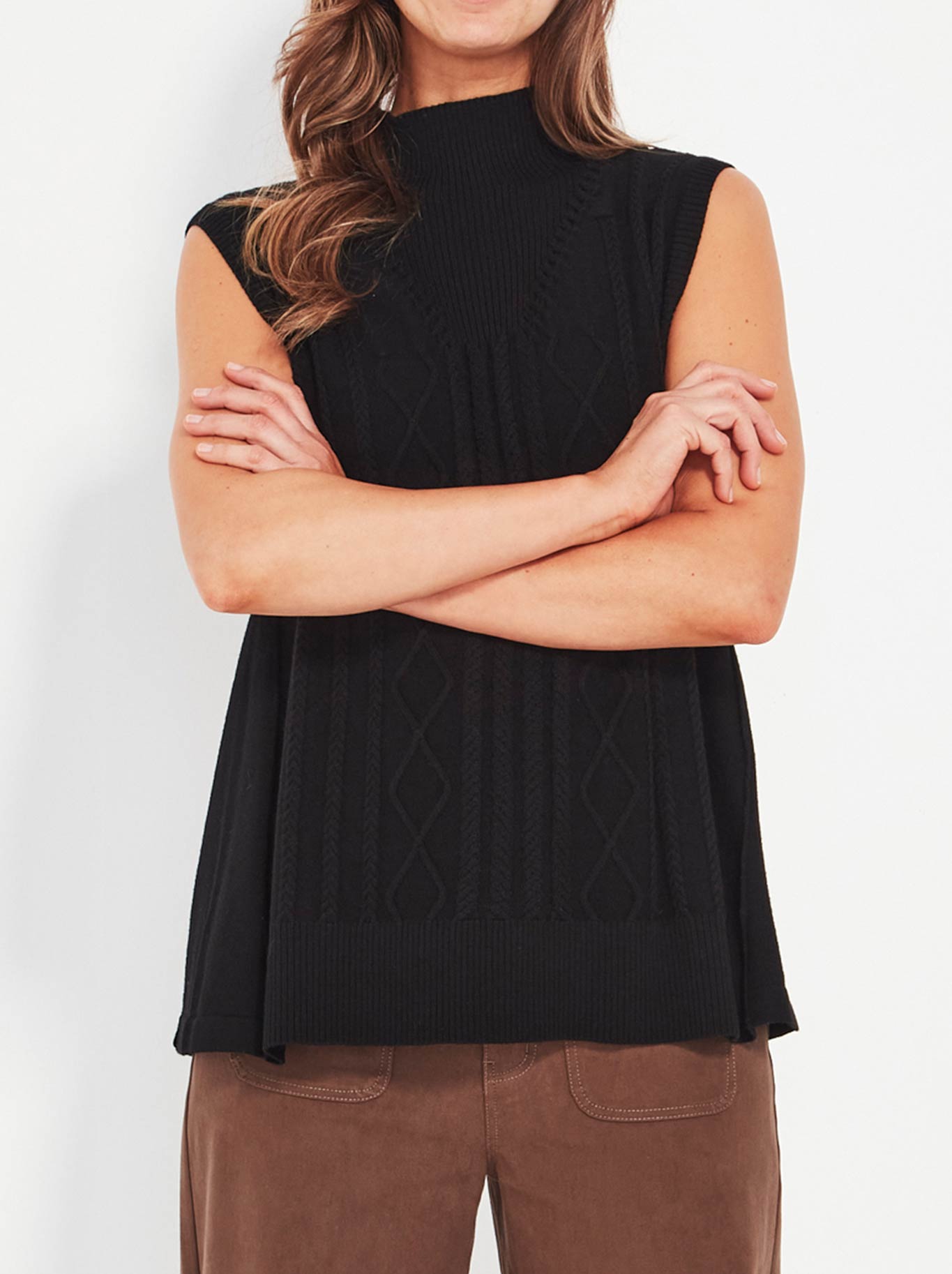 VERGE CHERISH VEST