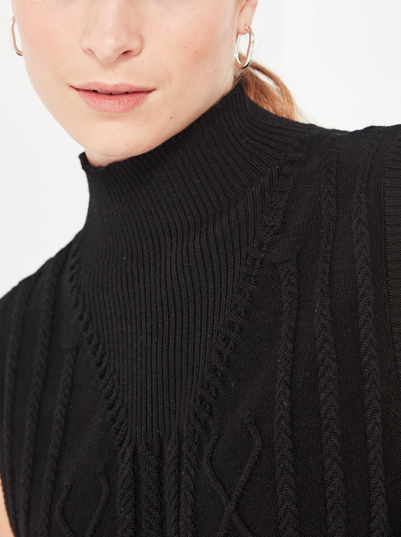 VERGE CHERISH VEST