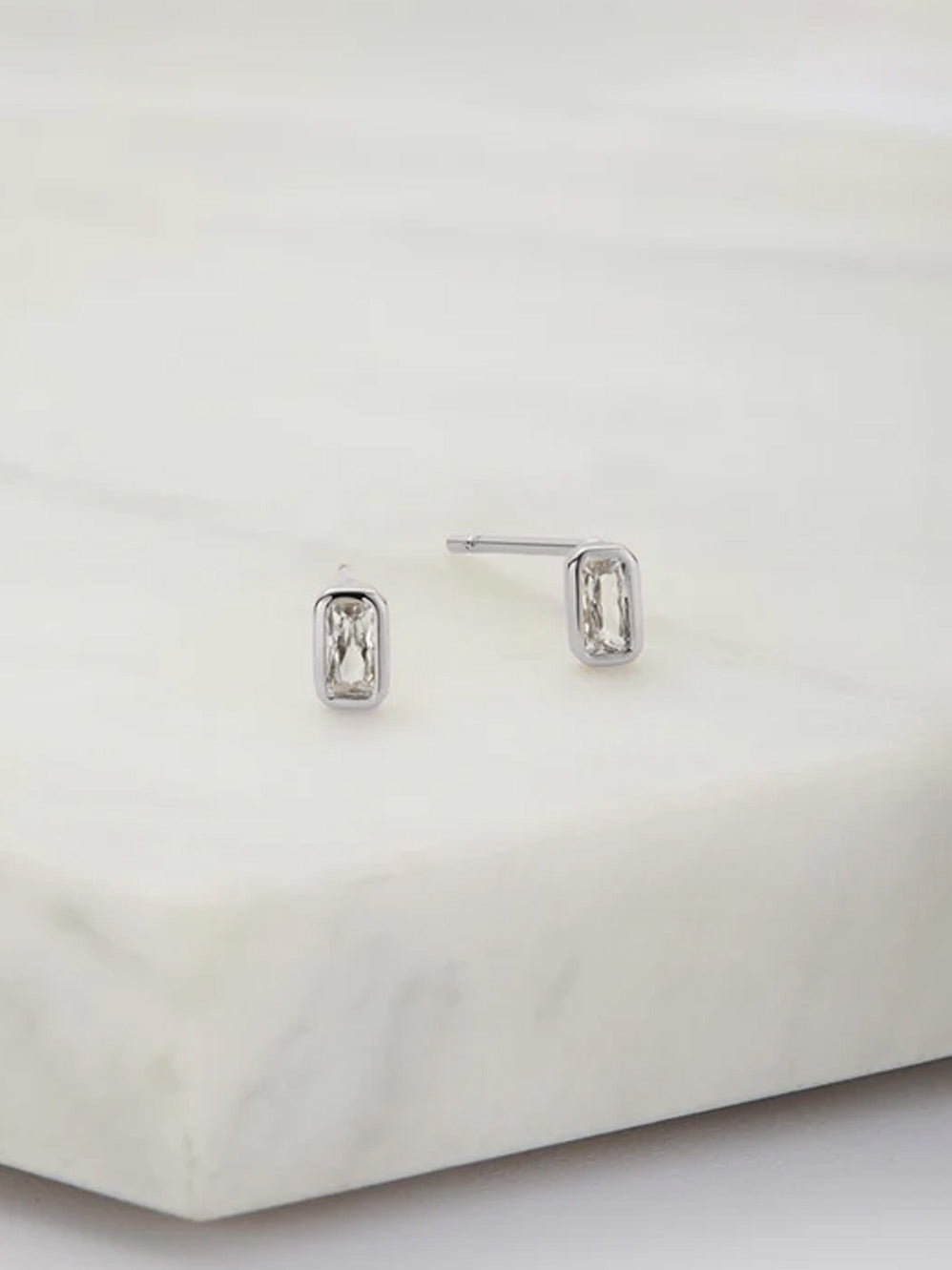 ZAFINO LILY STUD EARRING