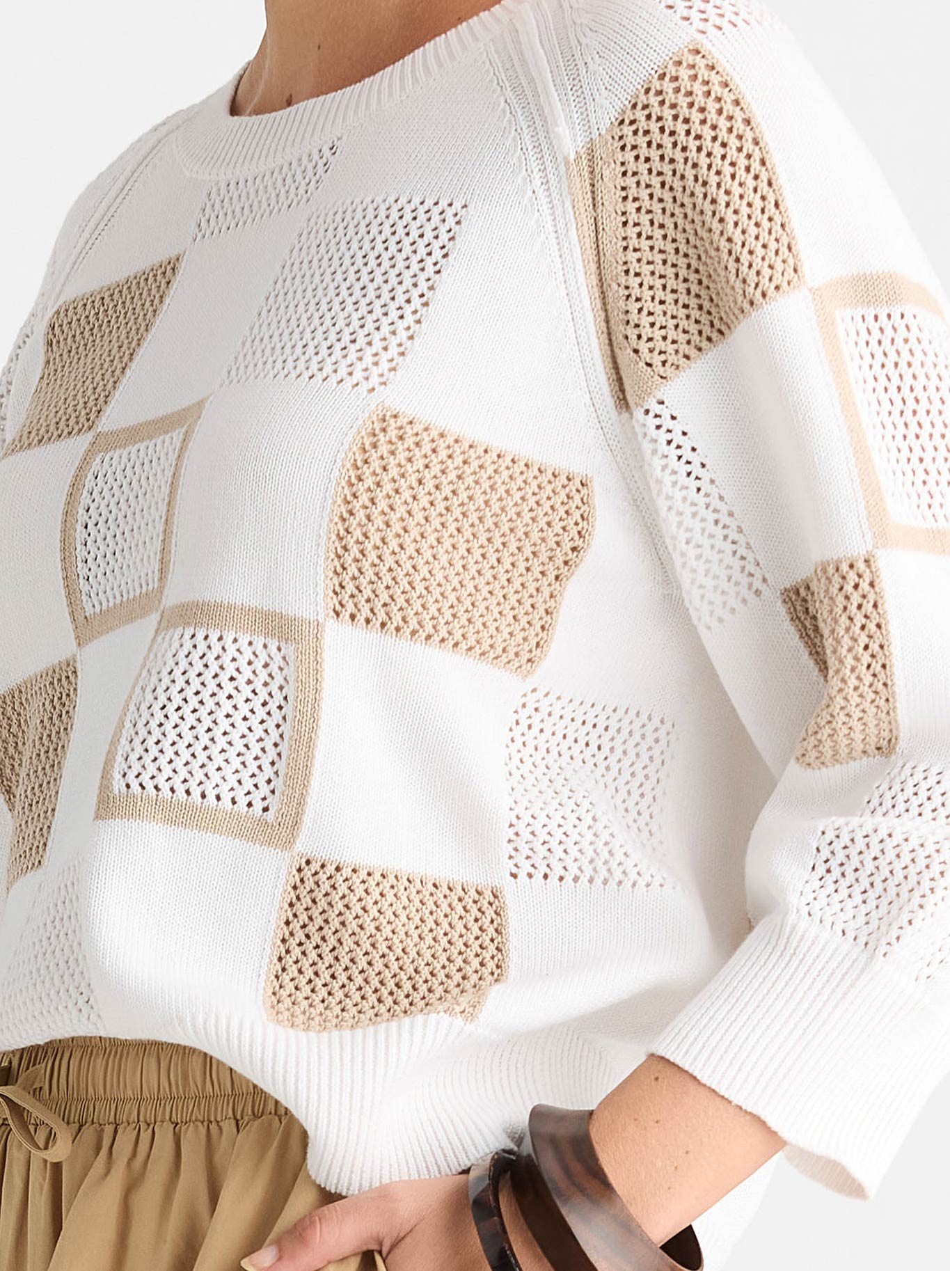 ZAKET & PLOVER PATCH POINTELLE TOP